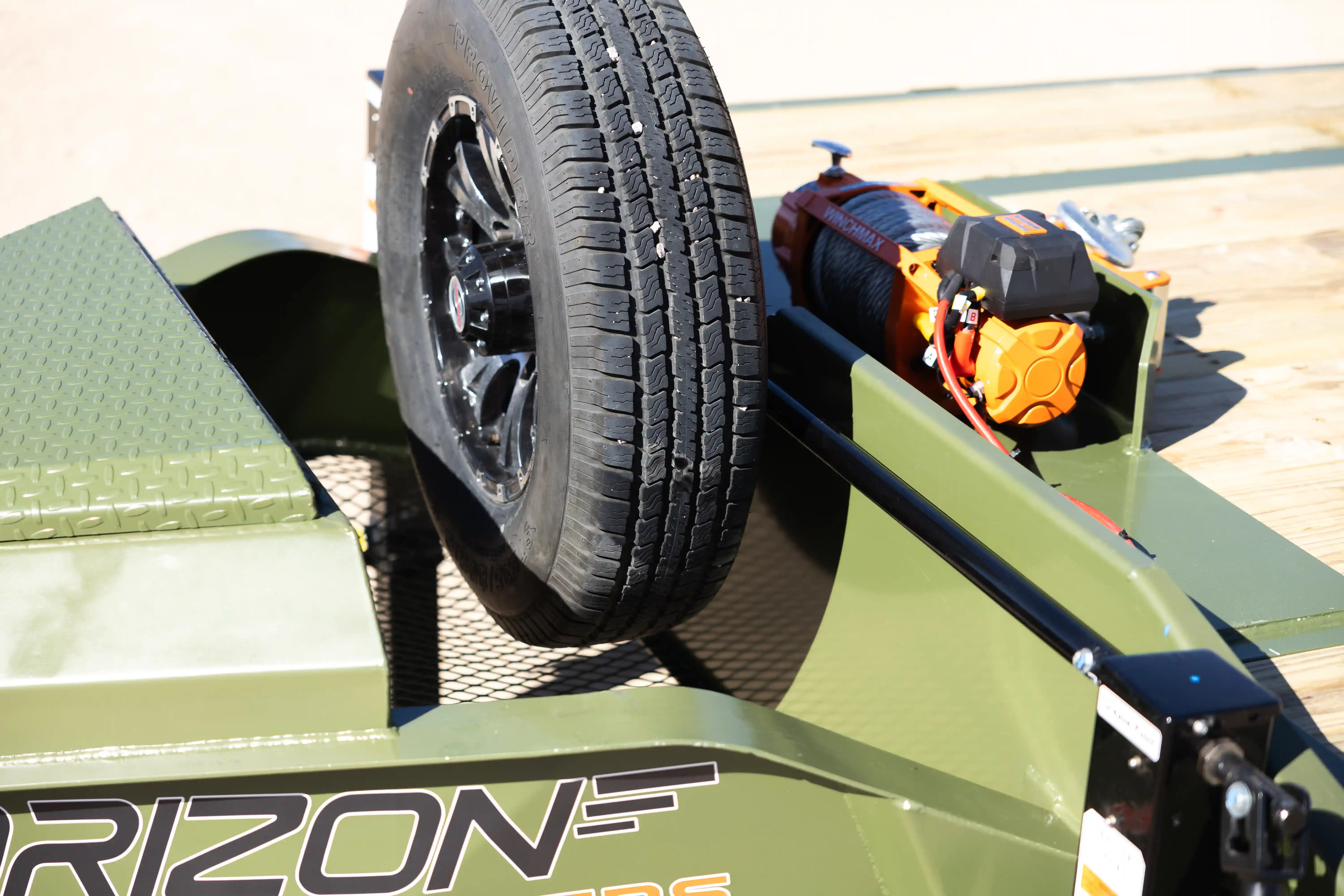 horizon trailers img
